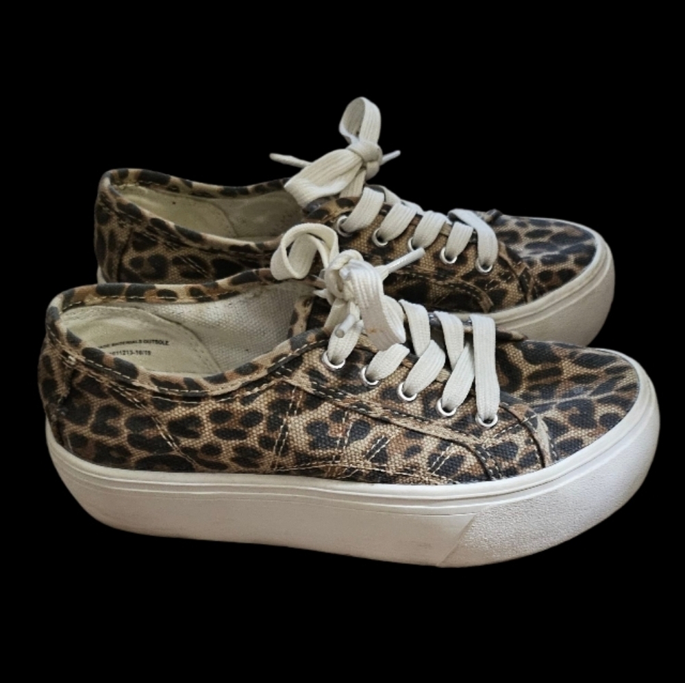 A New Day SZ5 Leopard Print Platform Laceup Shoes - Picture 4 of 9